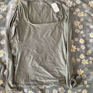 Basic square neck olive long sleeve - brand new